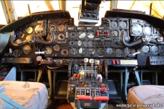 Im Cockpit der An-26